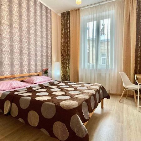 Крехівська 5,Апартаменти В Центрі, Дві Спальні Лвив Екстериор снимка