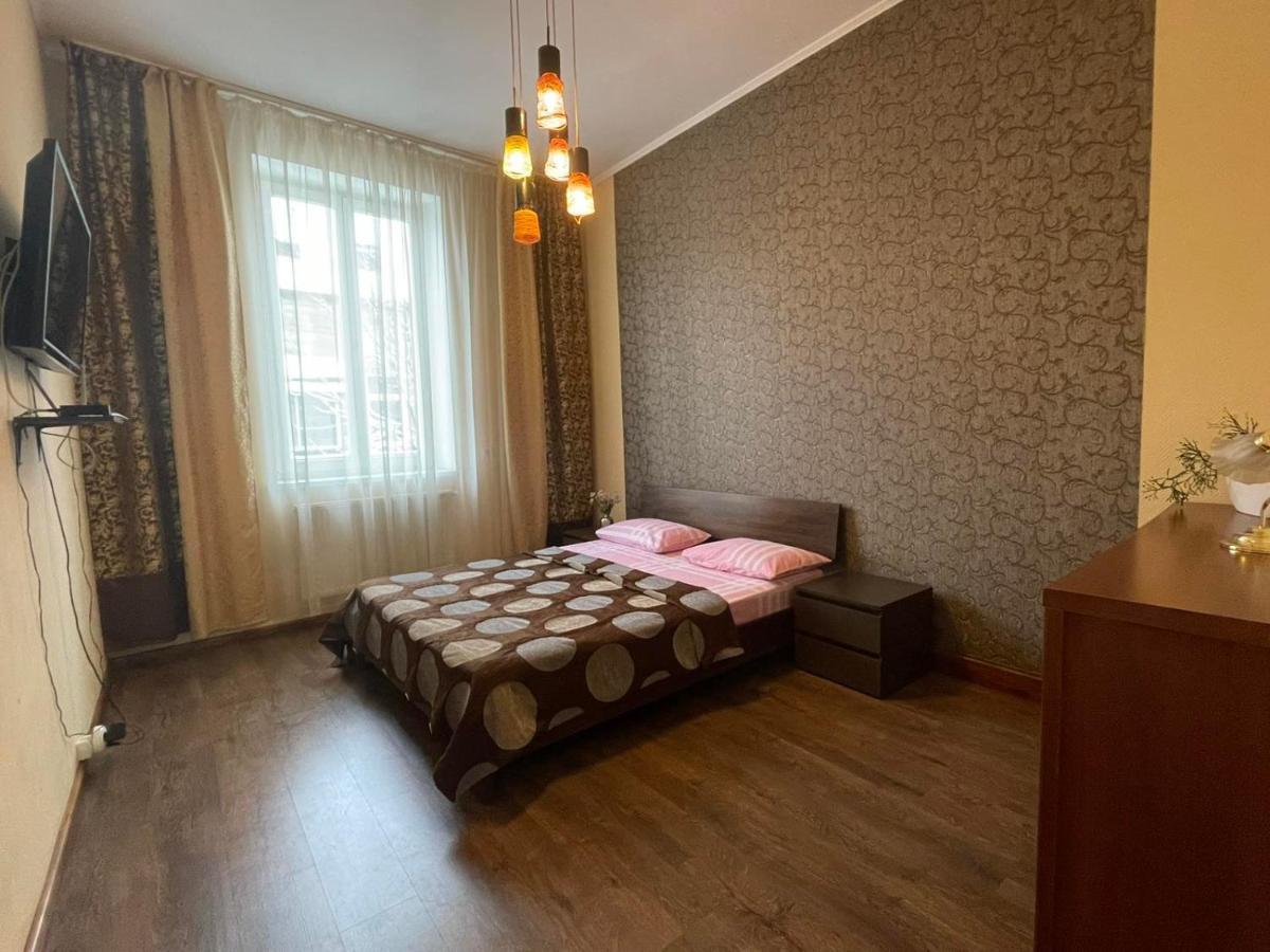 Крехівська 5,Апартаменти В Центрі, Дві Спальні Лвив Екстериор снимка