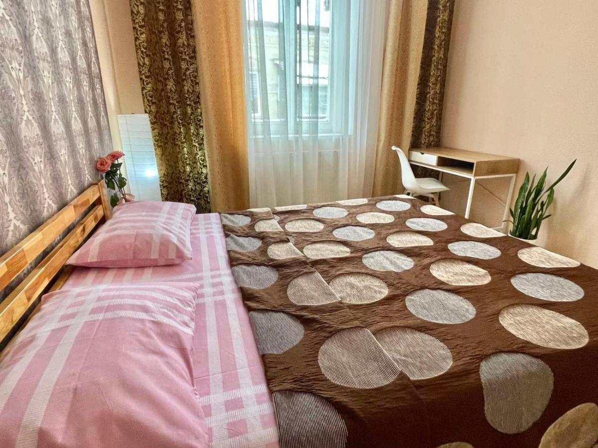Крехівська 5,Апартаменти В Центрі, Дві Спальні Лвив Екстериор снимка