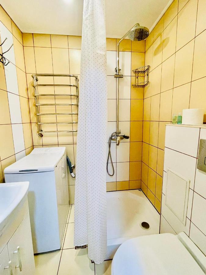 Крехівська 5,Апартаменти В Центрі, Дві Спальні Лвив Екстериор снимка