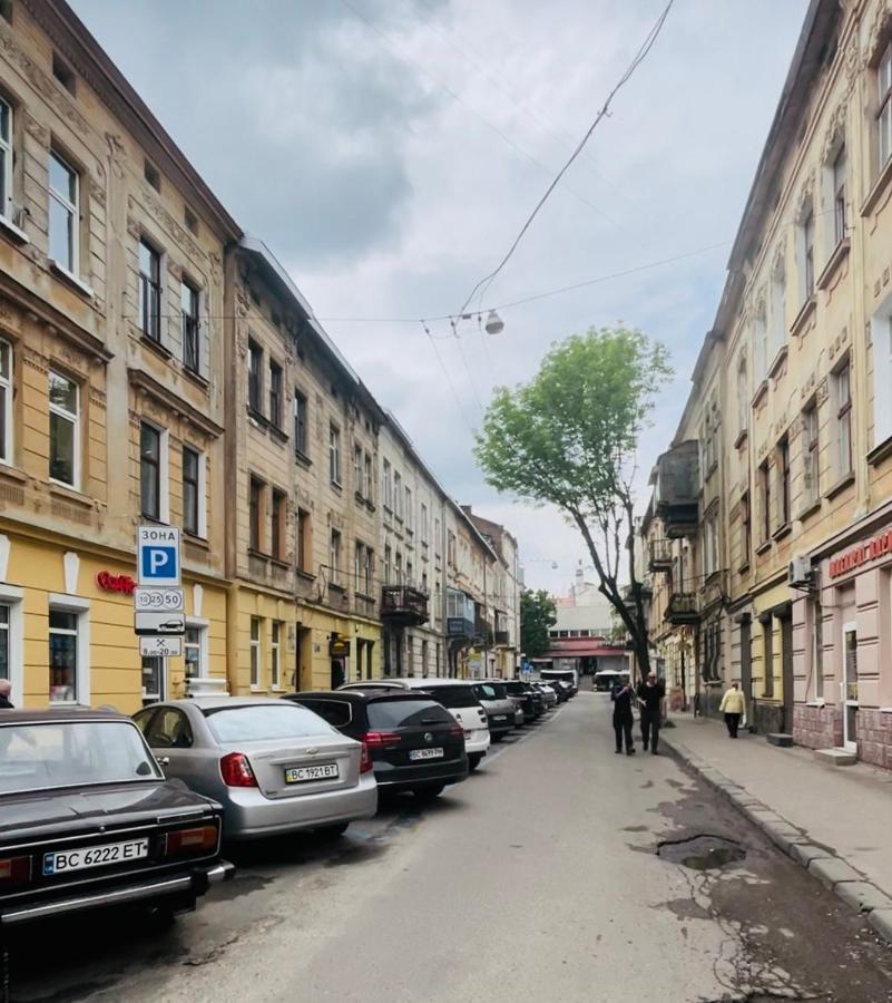 Крехівська 5,Апартаменти В Центрі, Дві Спальні Лвив Екстериор снимка